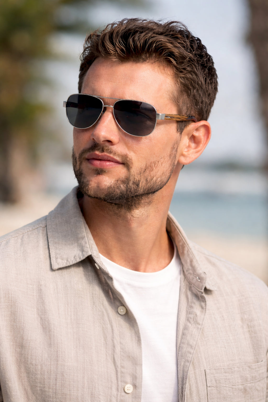 Polarized aviator sunglasses with real wood temples